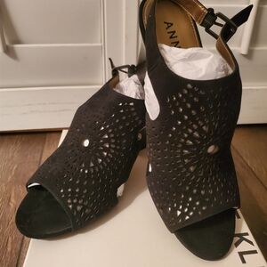 Anne Klein AKBRIELLA Perforated Slingback Black Shoes, Size 8.5